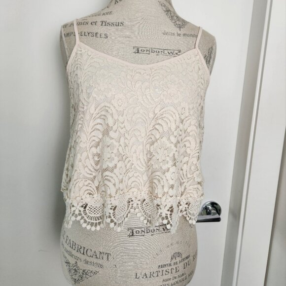 Crochet Lace Crop Camisole - Picture 2 of 5